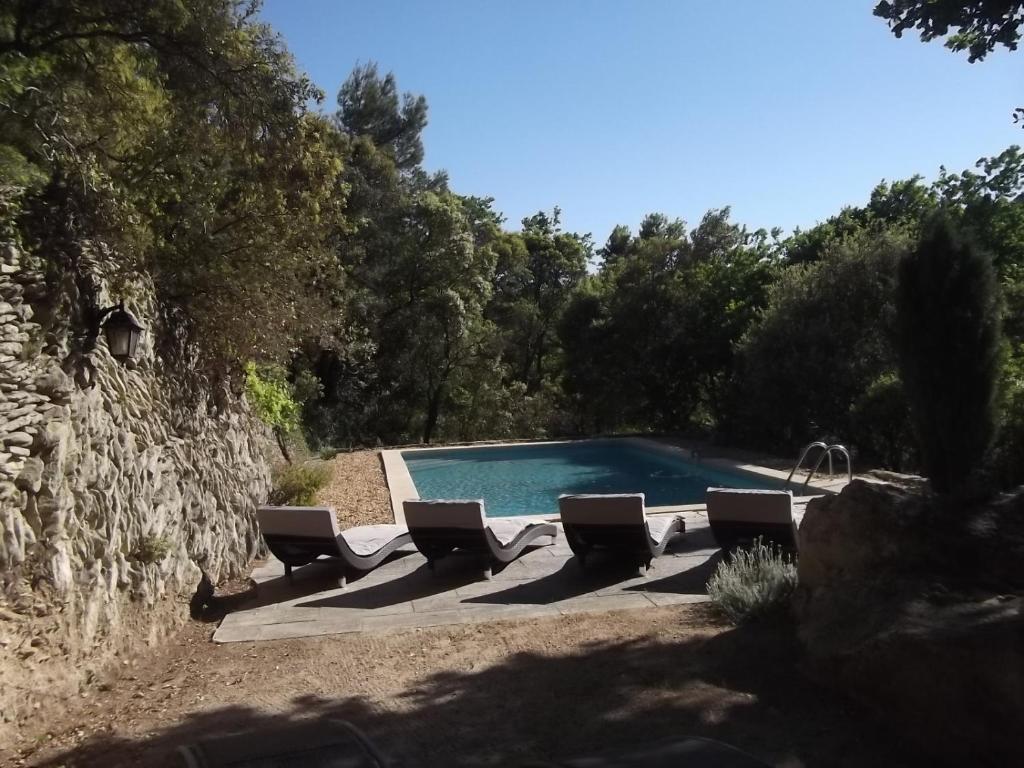 索马讷-德沃克吕兹 La Bastide Du Vallon旅馆 外观 照片