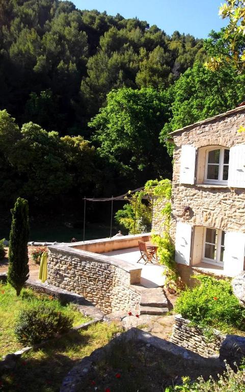 索马讷-德沃克吕兹 La Bastide Du Vallon旅馆 外观 照片